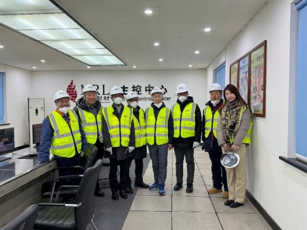 美浓窑业一行莅临我司考察交流